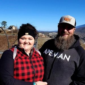 Meet your Posher, Derrick